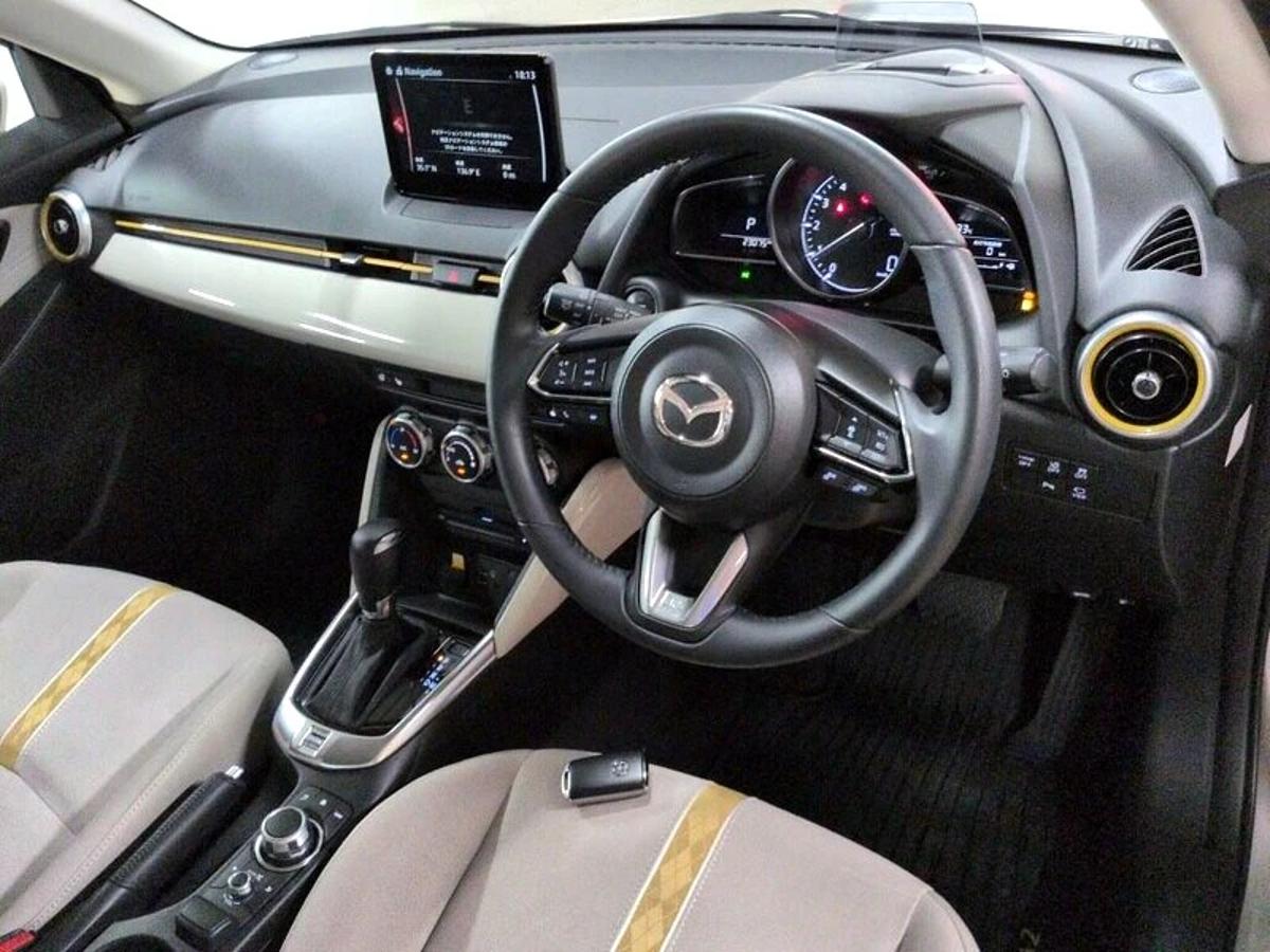 2023 Mazda 2 3