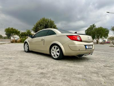 Renault Megane — 4