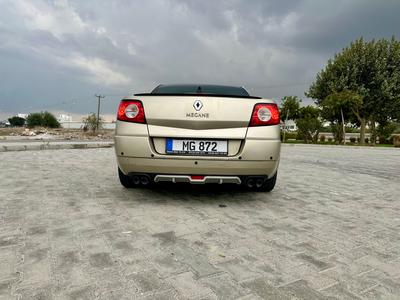 Renault Megane — 5