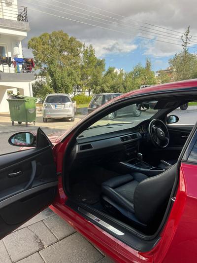 BMW 320i — 3