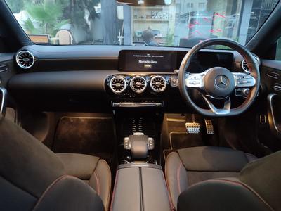 Mercedes-Benz CLA 180 — 4