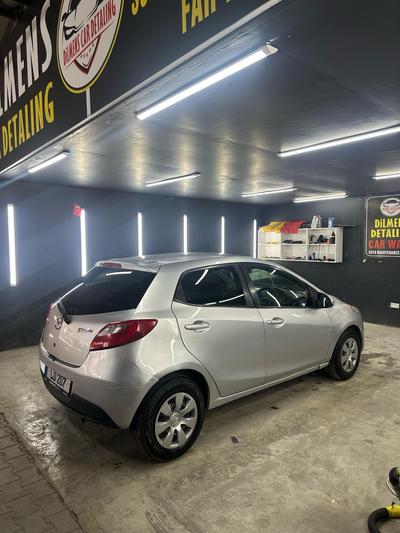 Mazda Demio — 4