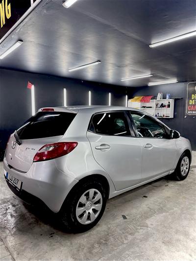 Mazda Demio — 6
