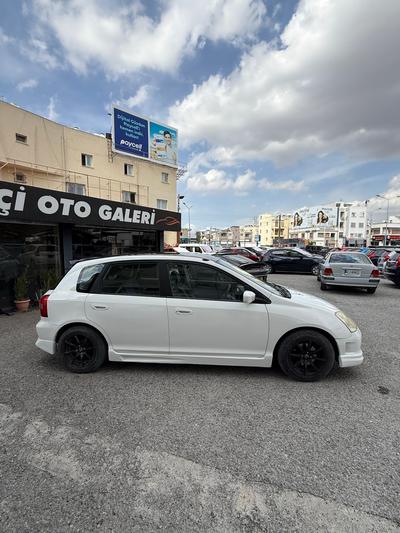 Honda Civic — 4