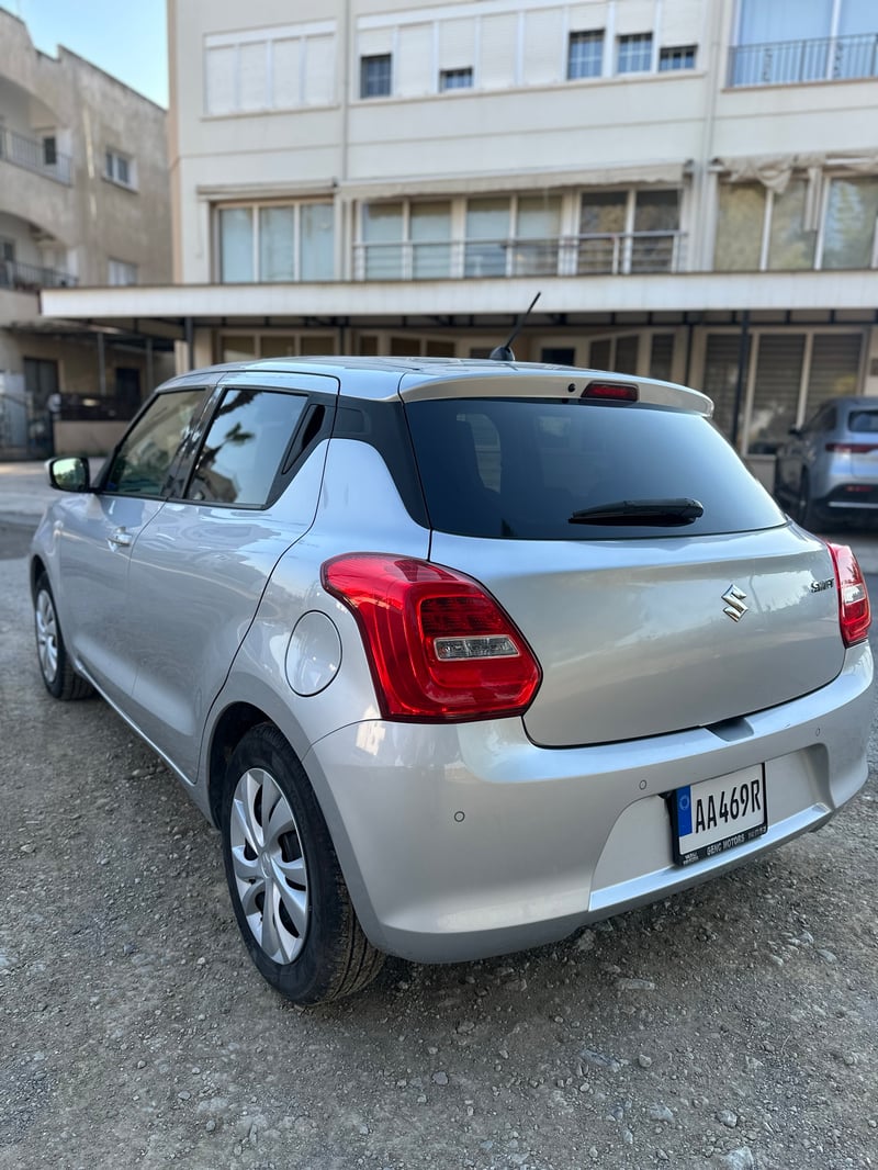 Suzuki Swift — 3