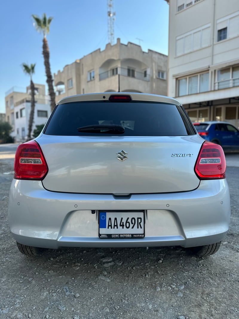 Suzuki Swift — 4