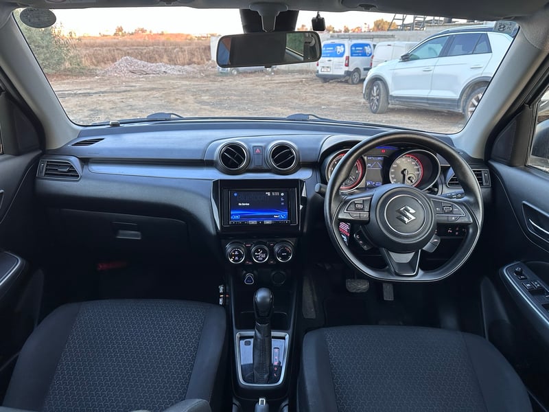 Suzuki Swift — 5