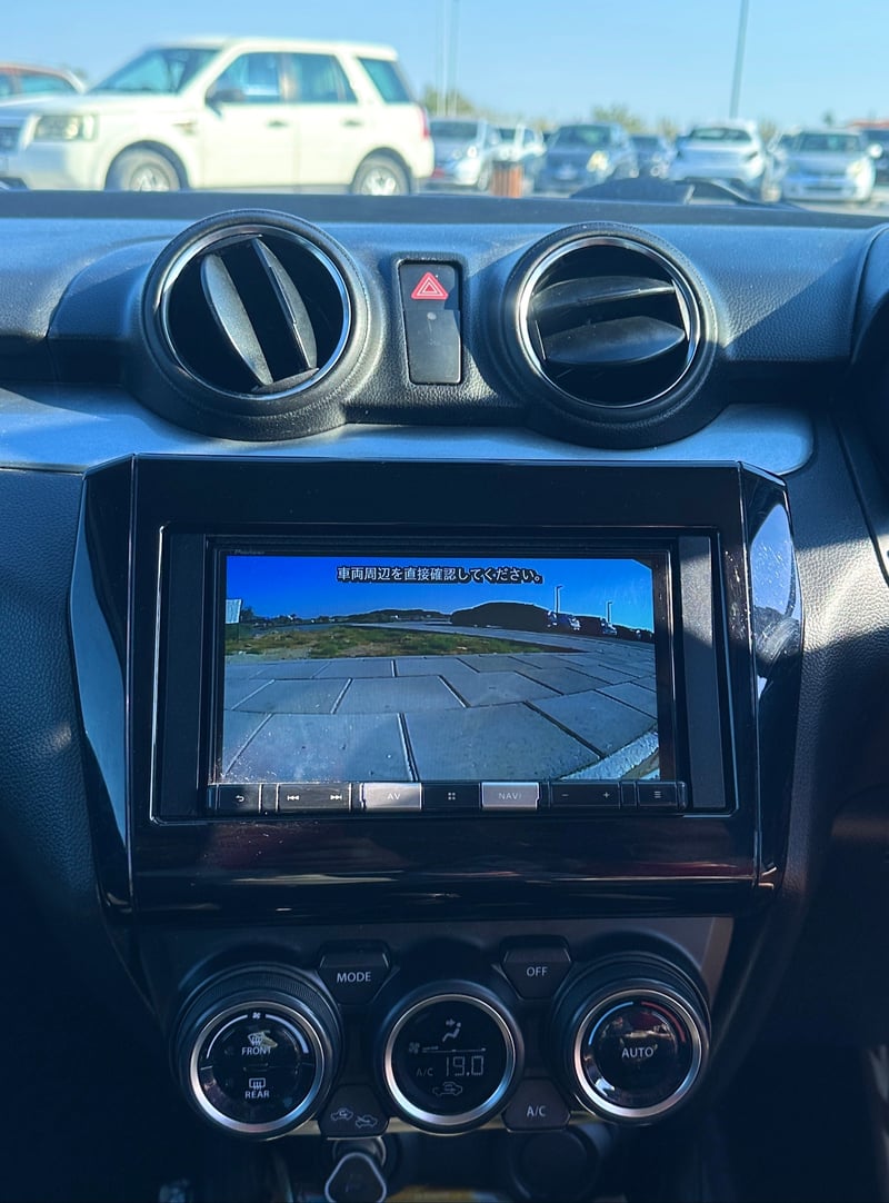 Suzuki Swift — 6