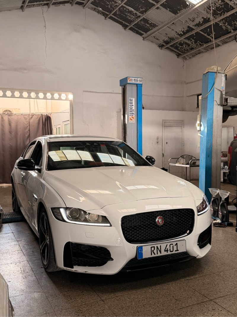 Jaguar XF — 2
