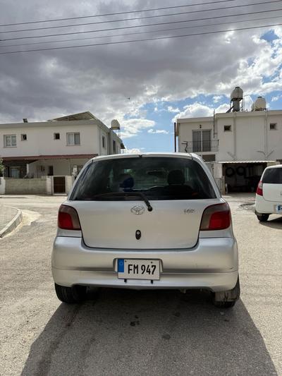 Toyota Vitz — 4