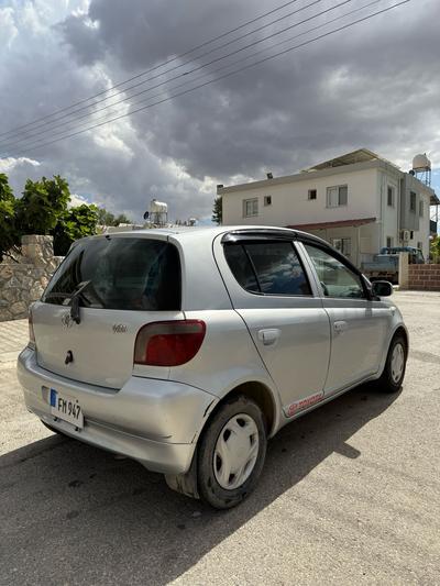 Toyota Vitz — 5