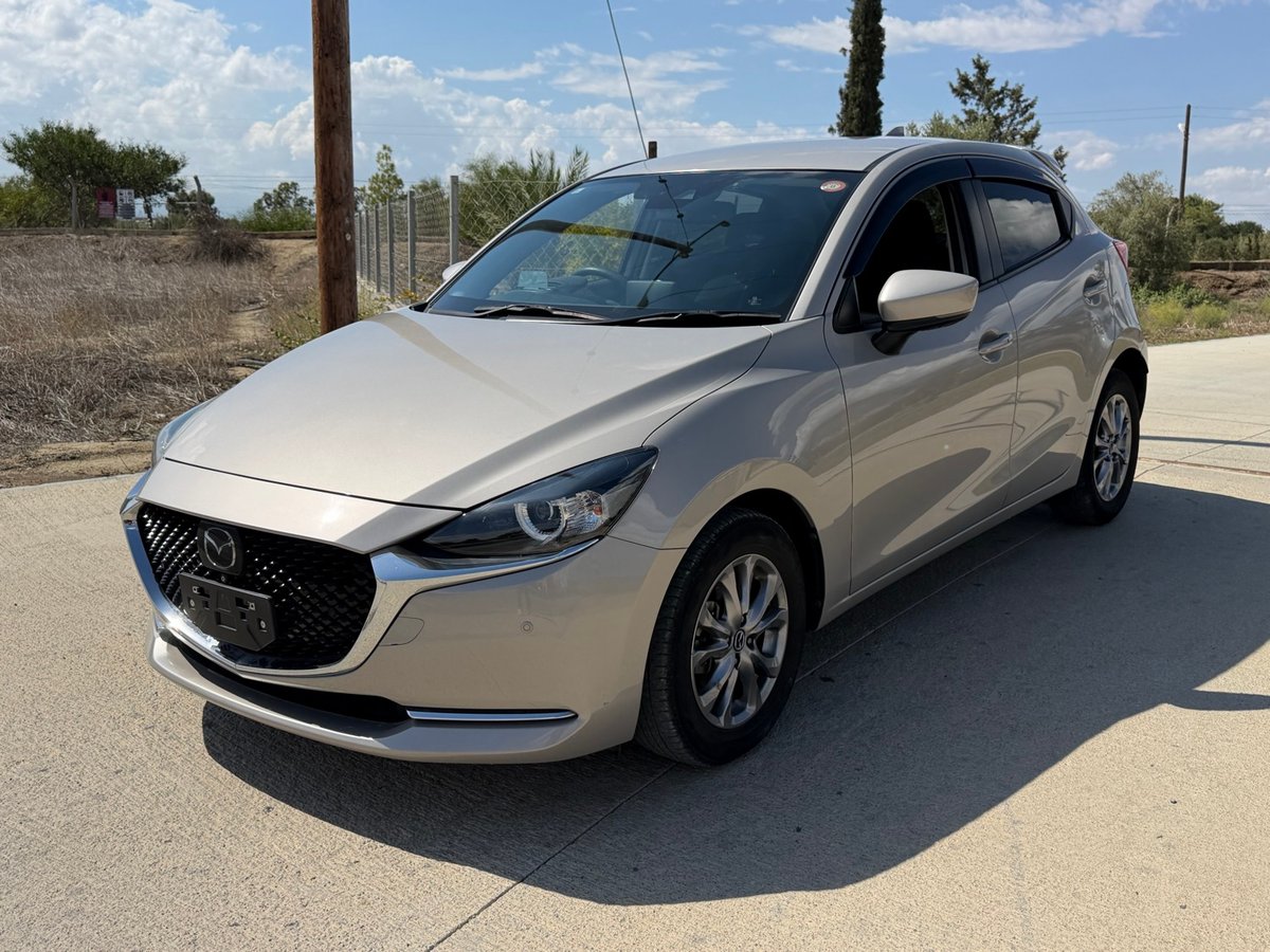 2022 Mazda 2 3