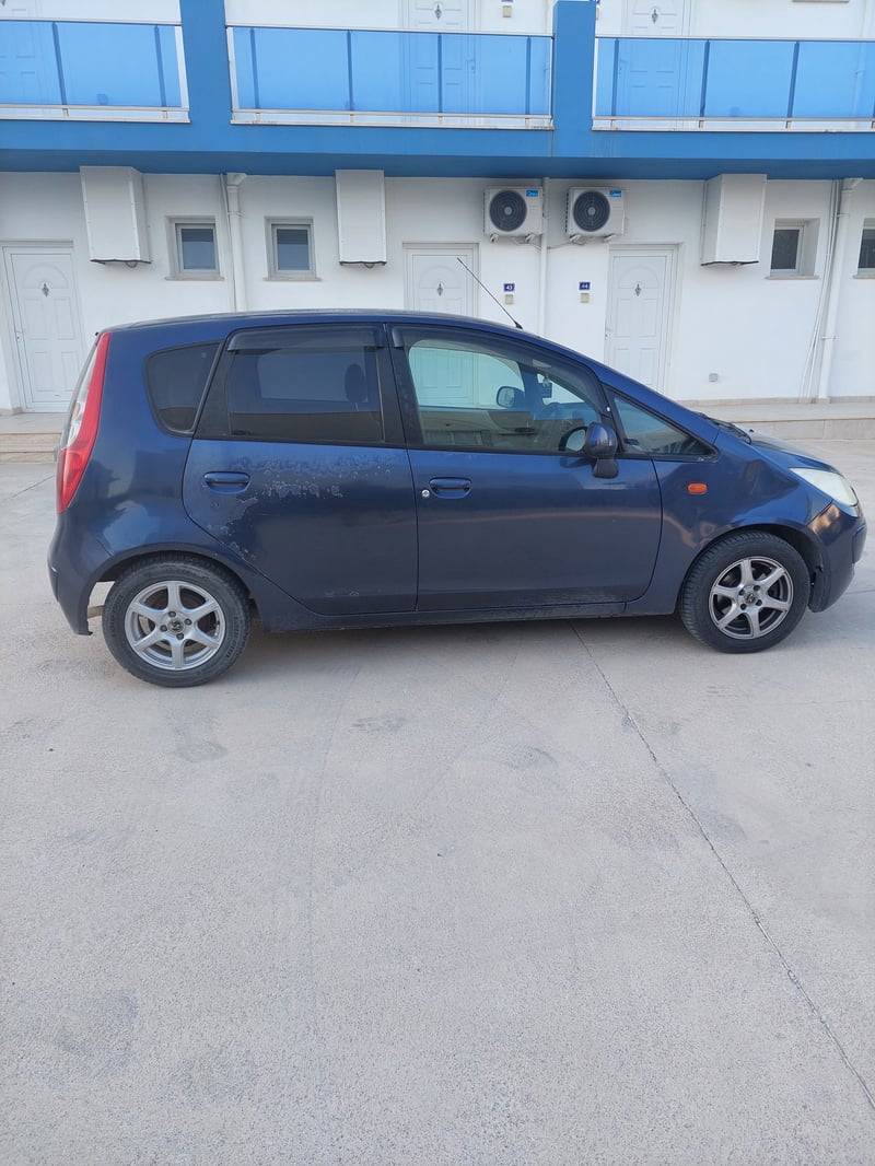 Mitsubishi Colt — 5