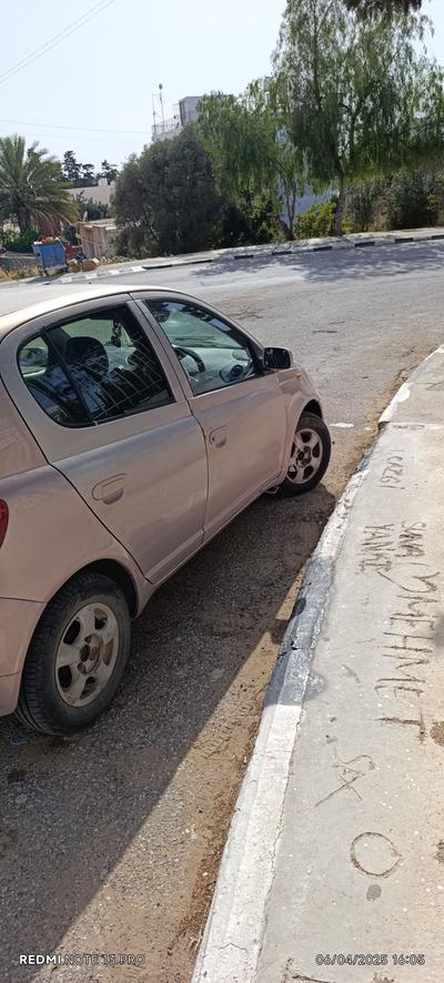 Toyota Vitz — 7