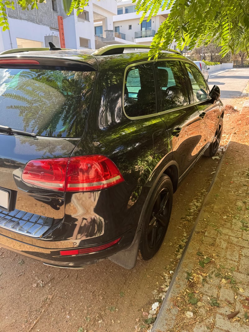 Volkswagen Touareg — 2