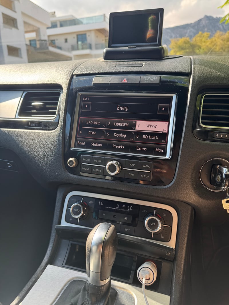 Volkswagen Touareg — 3