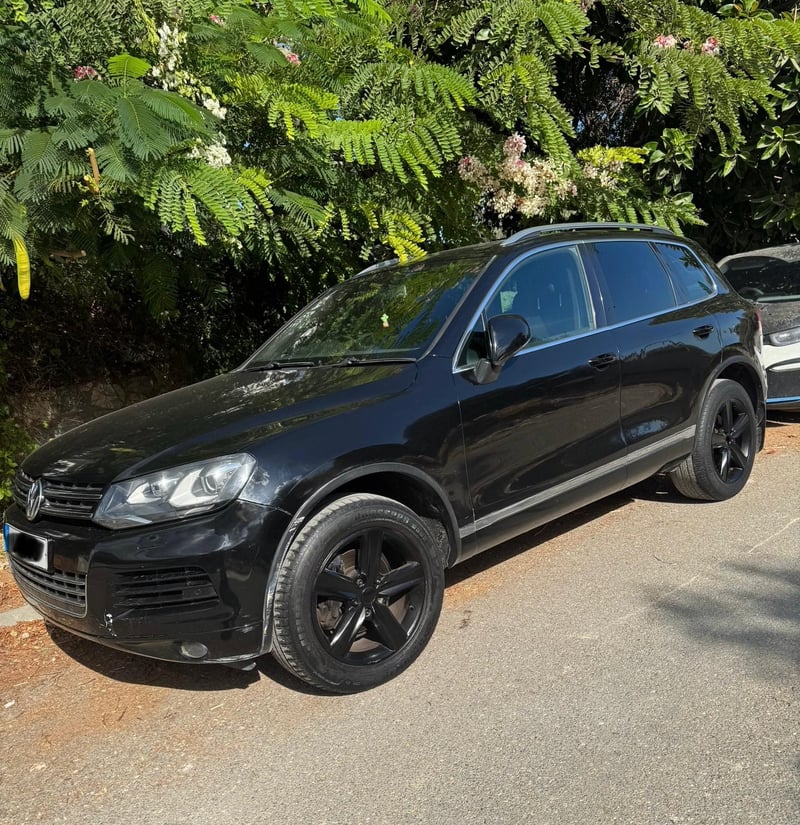 Volkswagen Touareg — 1/7