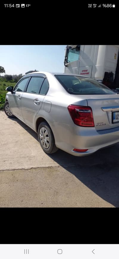 Toyota Corolla Axio — 4