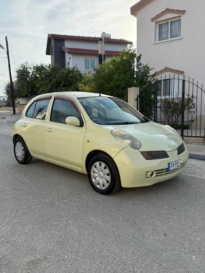 2003 Nissan March 