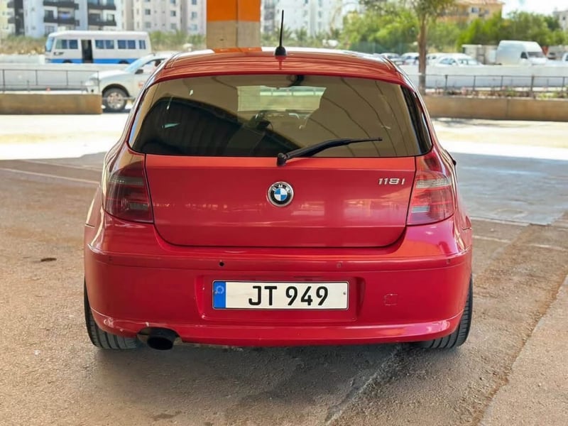 BMW 118i — 6