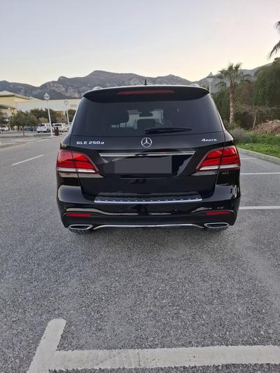 Mercedes-Benz GLE 250 — 8