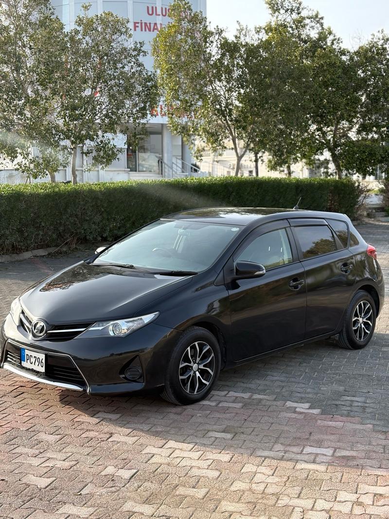 Toyota Auris — 1/7