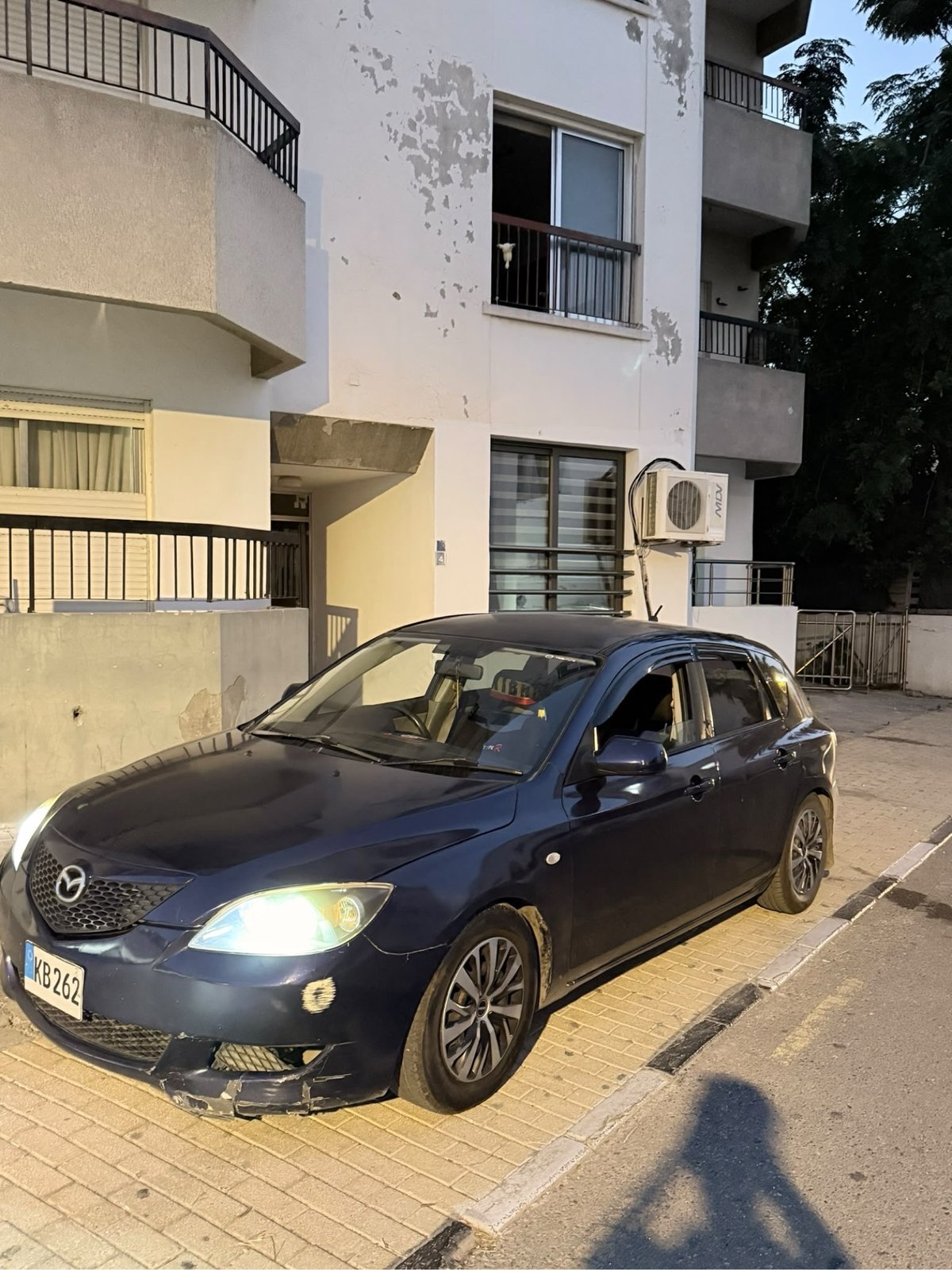 2005 Mazda Axela 3