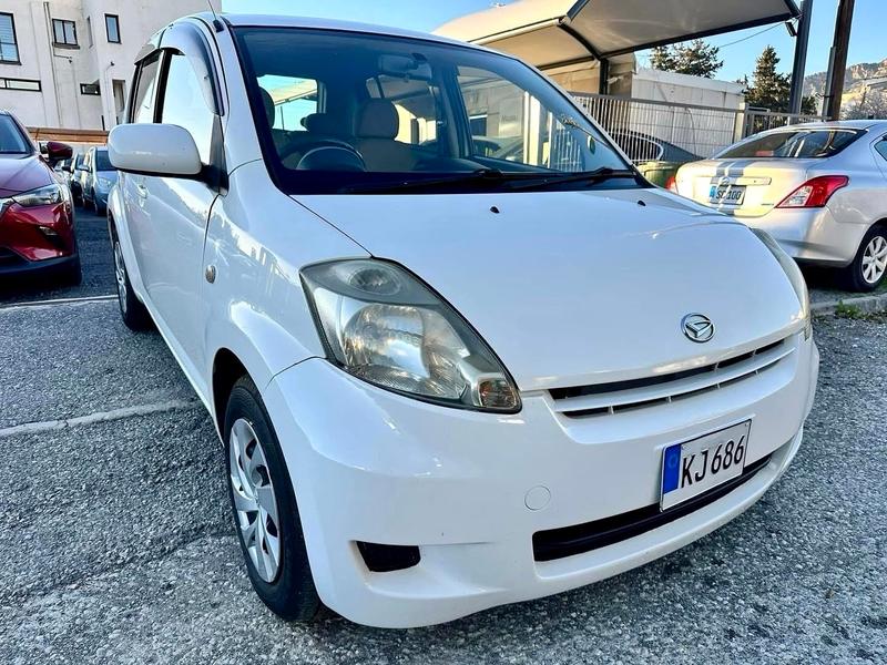Daihatsu Boon — 1/10