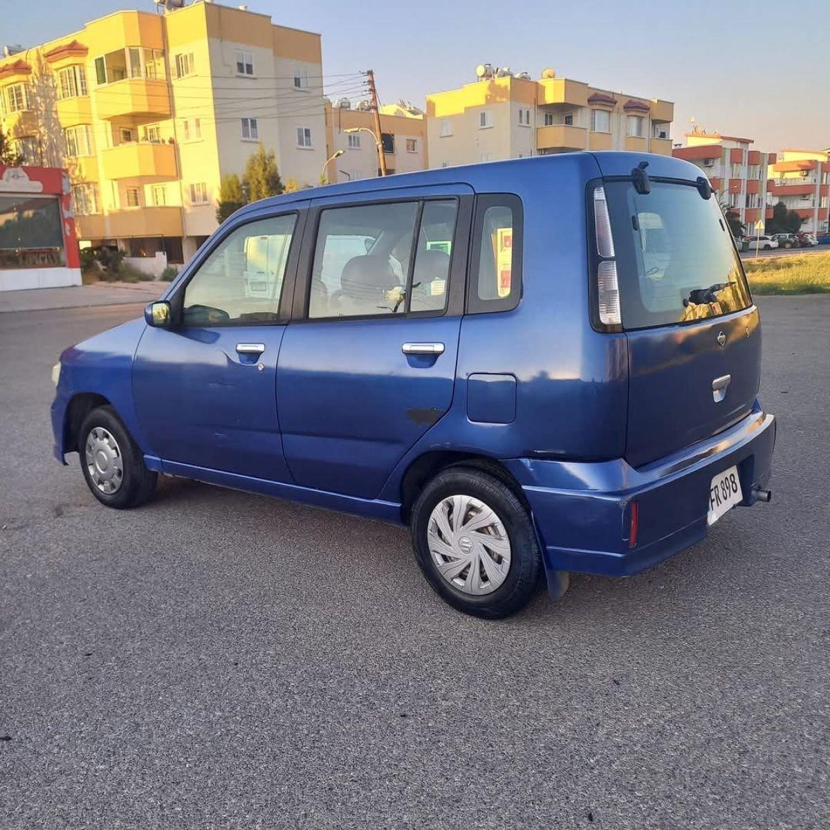 2004 Nissan Cube 4