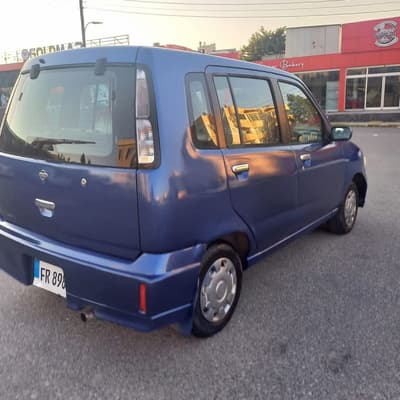 Nissan Cube — 5