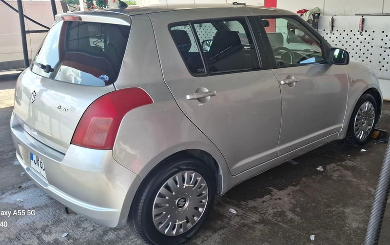 Suzuki Swift — 5