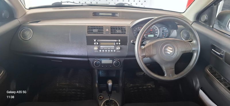 Suzuki Swift — 8