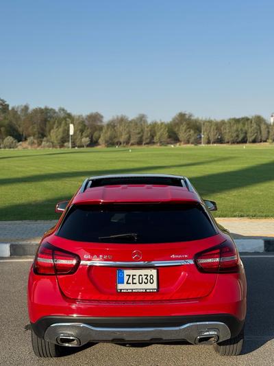 Mercedes-Benz GLA 220 — 5