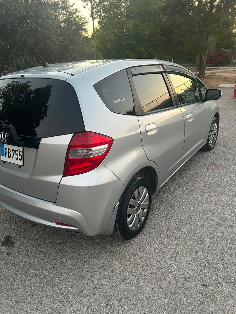 Honda FIT — 3