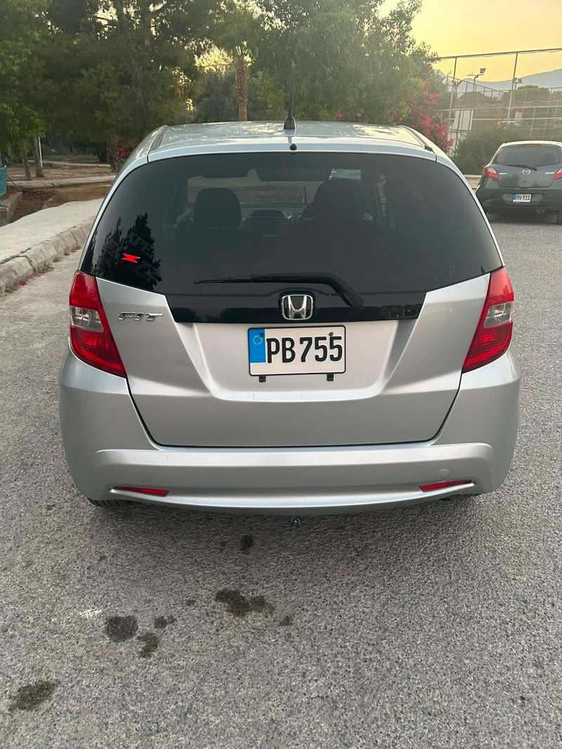 Honda FIT — 4