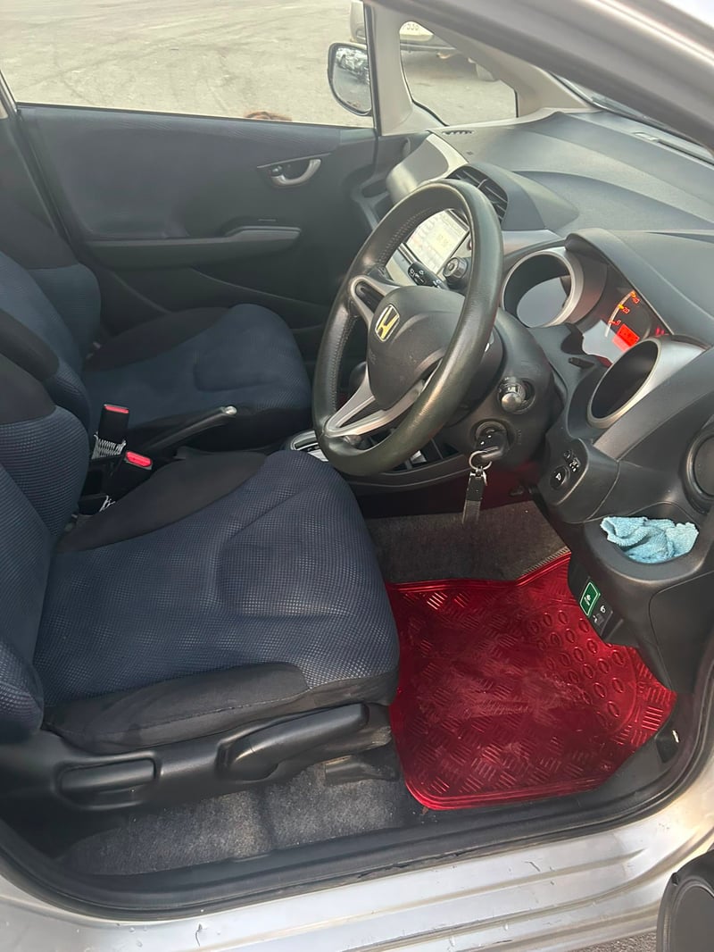 Honda FIT — 10