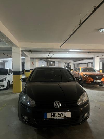 Volkswagen Golf — 6