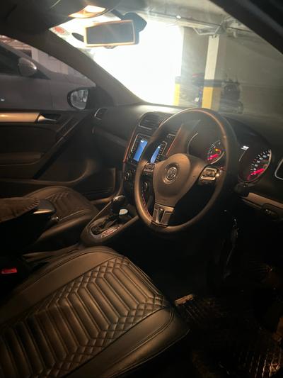 Volkswagen Golf — 8