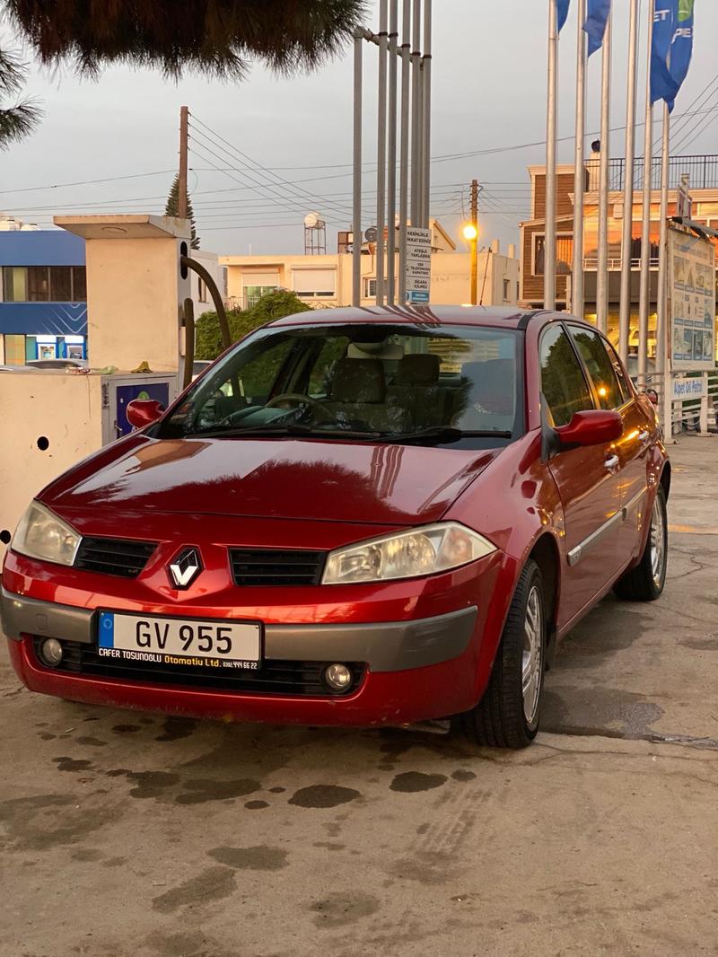 Renault Megane — 1/5