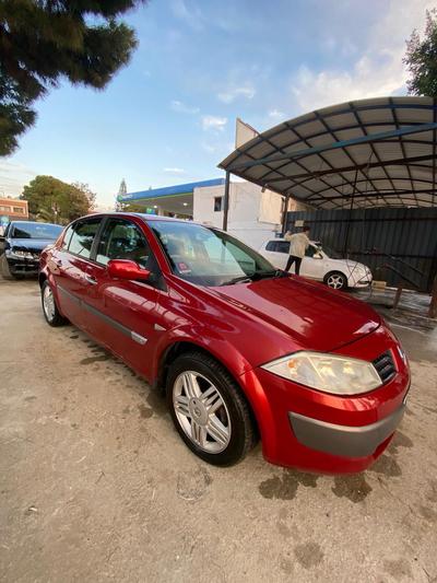 Renault Megane — 3