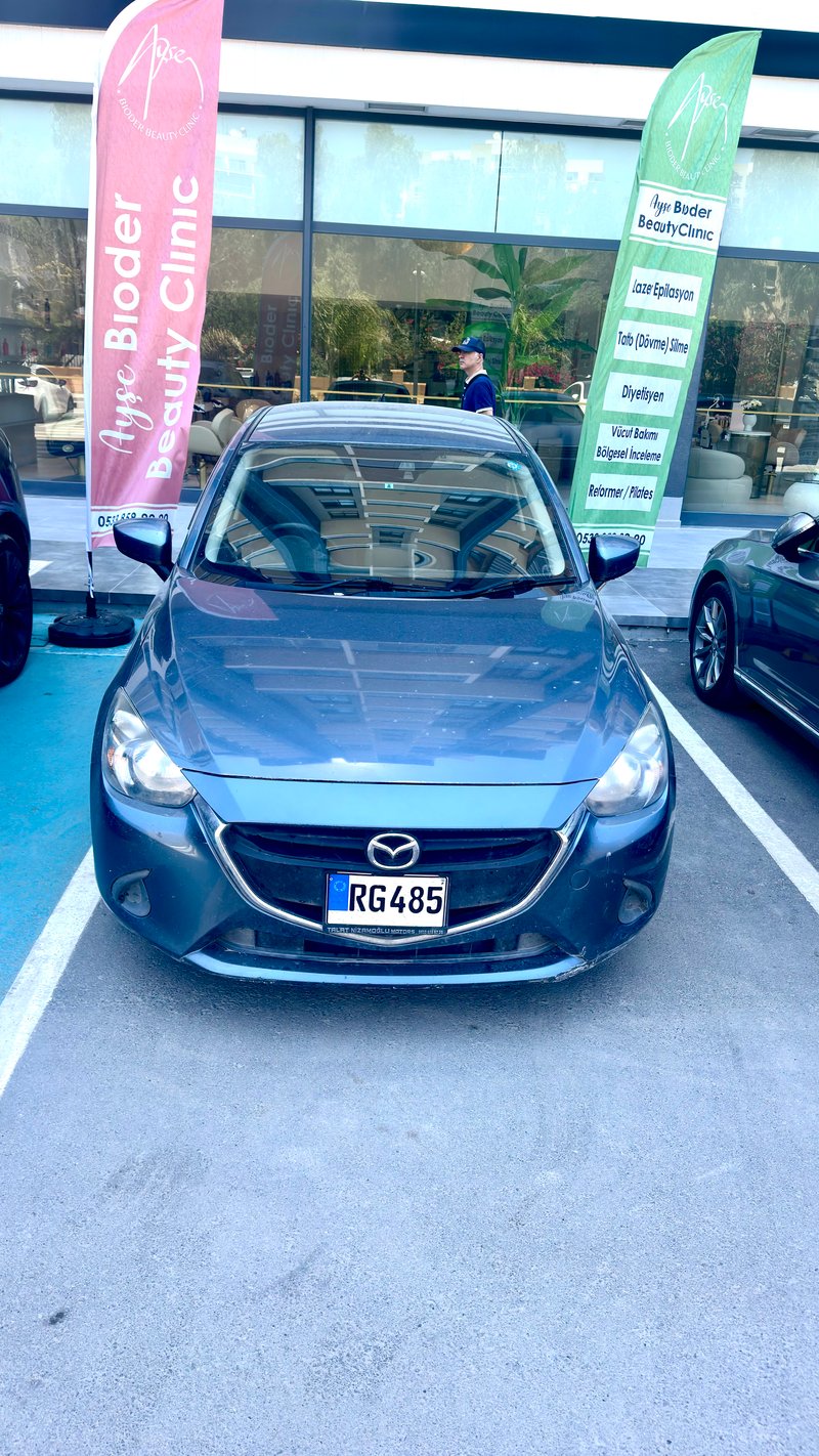 Mazda Demio — 1