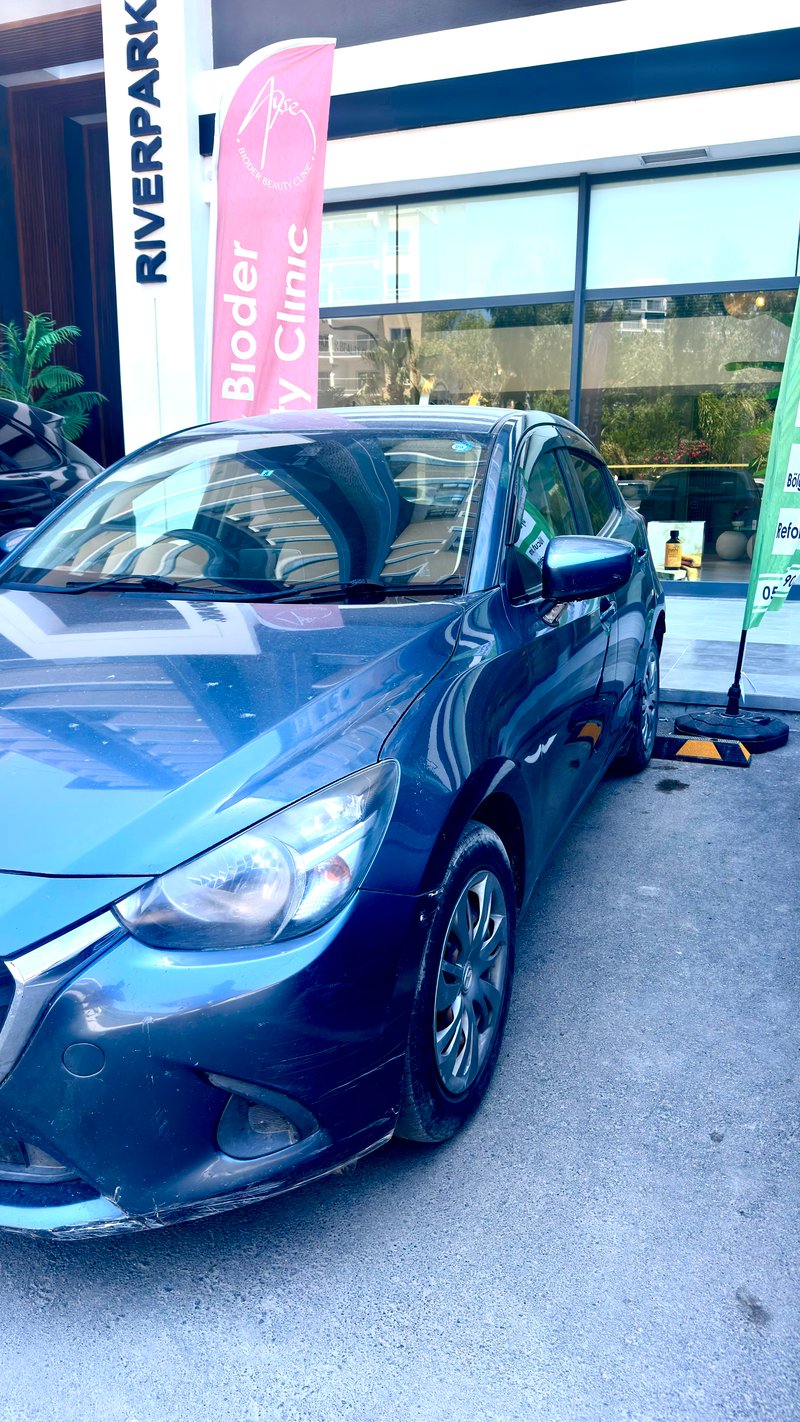 Mazda Demio — 3