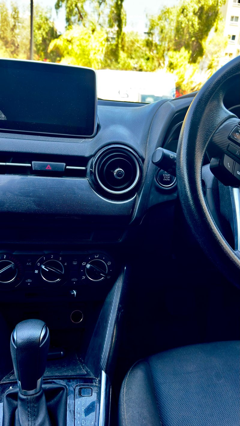 Mazda Demio — 7