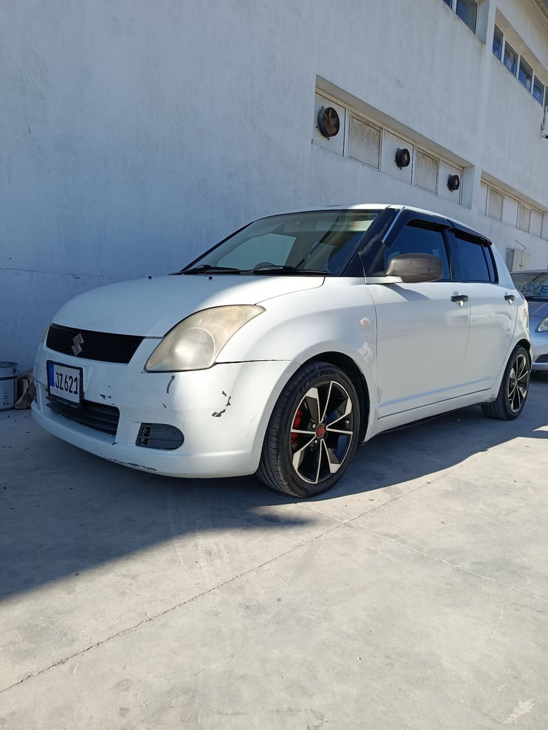 Suzuki Swift — 2