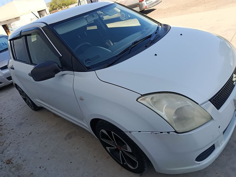 Suzuki Swift — 4