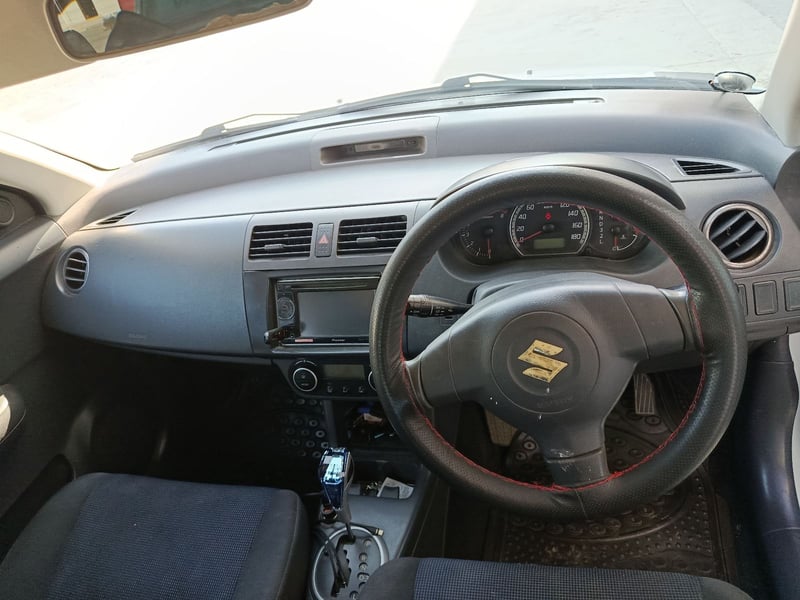 Suzuki Swift — 5