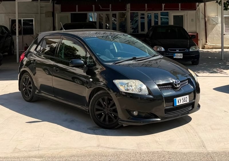 Toyota Auris — 2