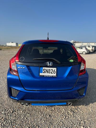Honda Fit — 4