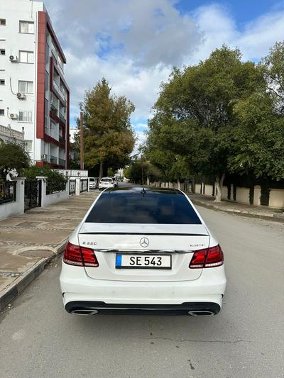 2016 Mercedes-Benz E 220