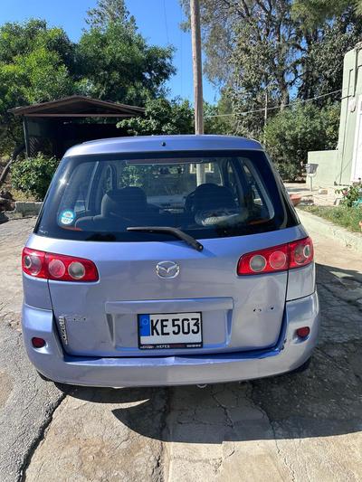 Mazda Demio — 4